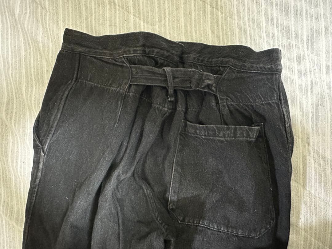 ヒロ　comoli デニムオーバーパンツ