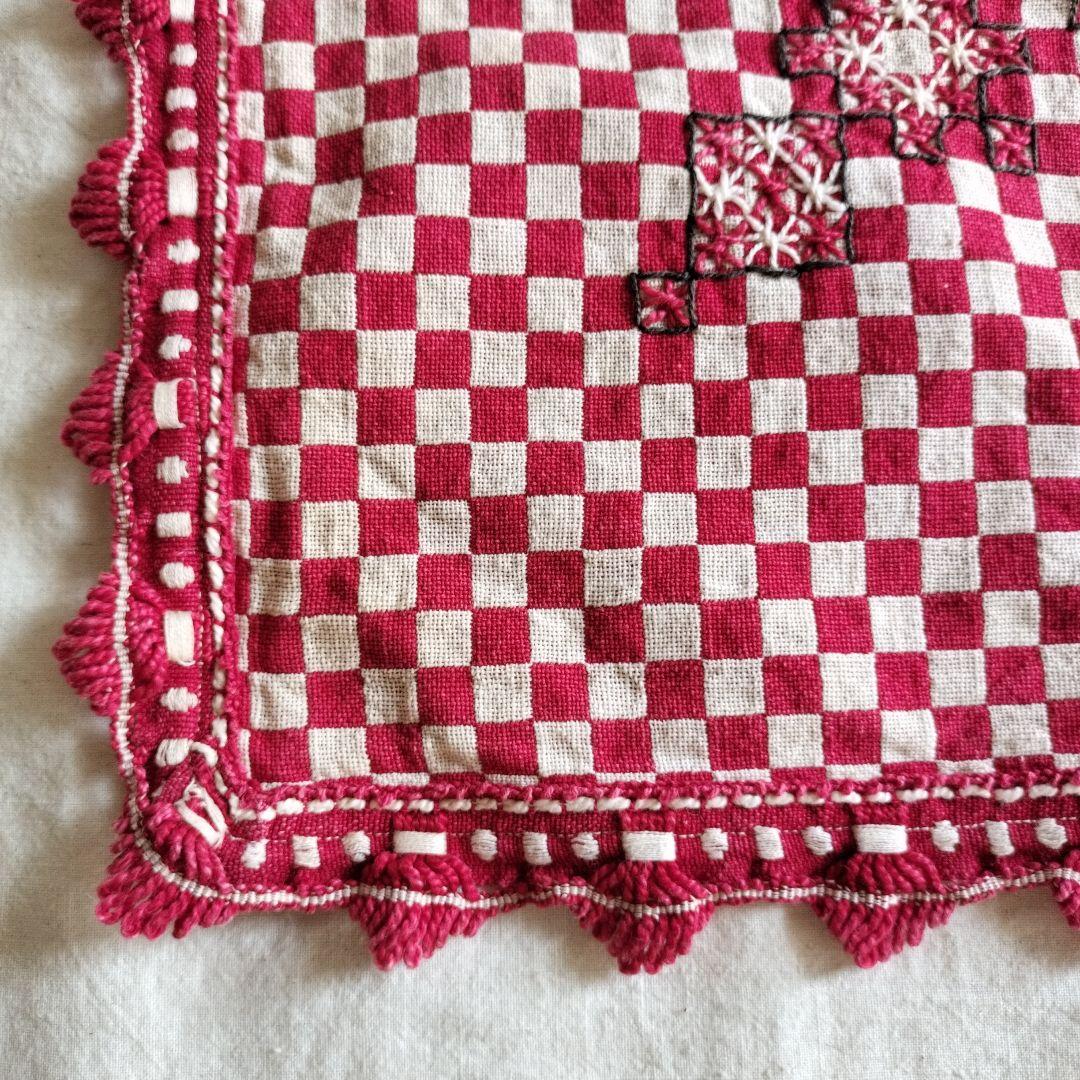 【roseさま】東欧　アンティーク　Red刺繍