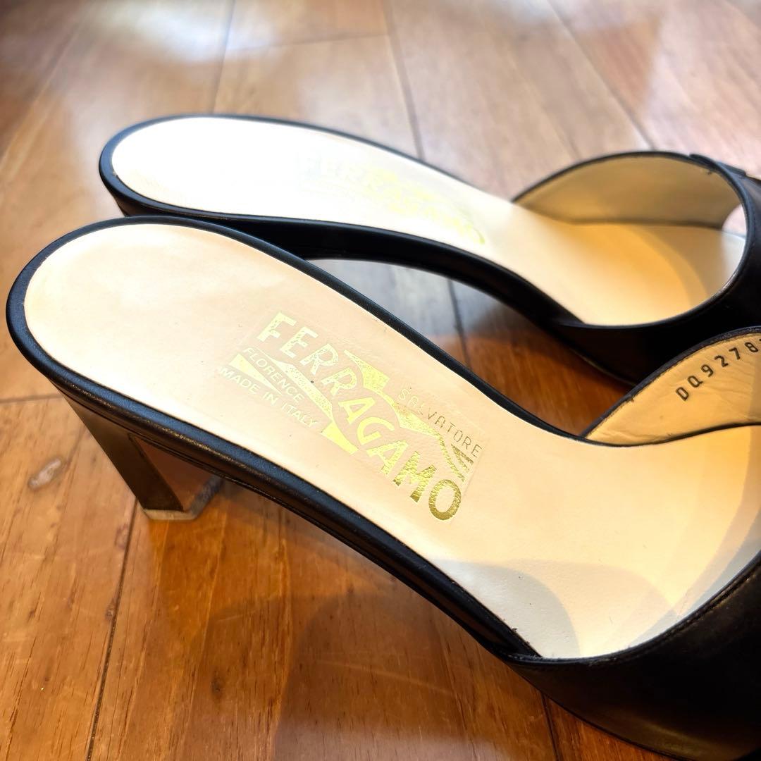 【サルヴァトーレ フェラガモ】サンダル ミュール ガンチーニ