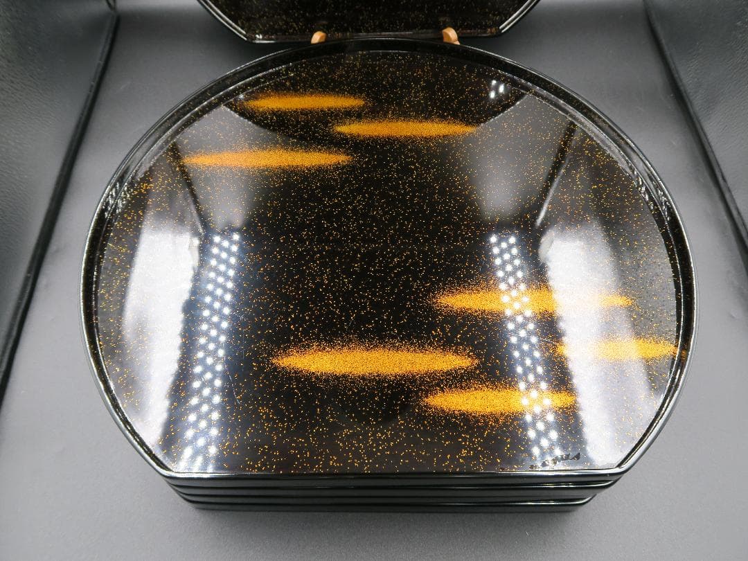 【輪島塗】半月膳 金彩霞文様 十三寸 天然木 五客 共箱 卓上膳 半月盆 会席膳