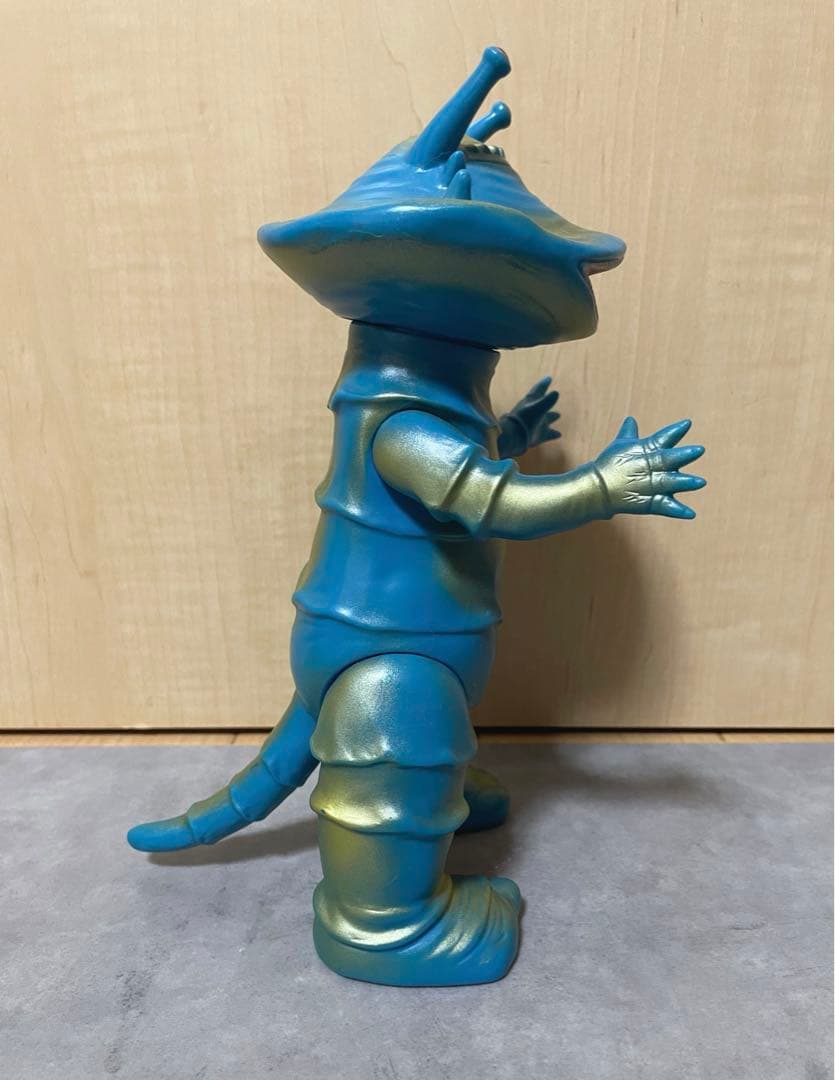 ブルマァク復刻　カネゴン