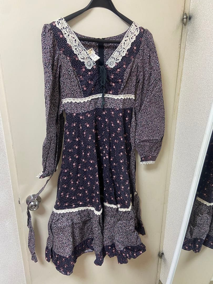 gunne sax ガニーサックス　ガンネサックス　花柄長袖ワンピース