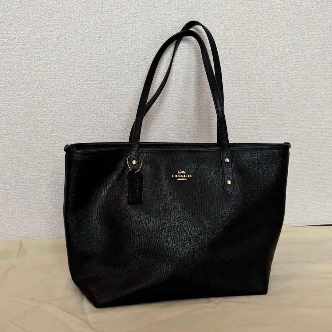 【美品】COACH ブラック レザートートバッグ　a4 収納 大容量 リクルート
