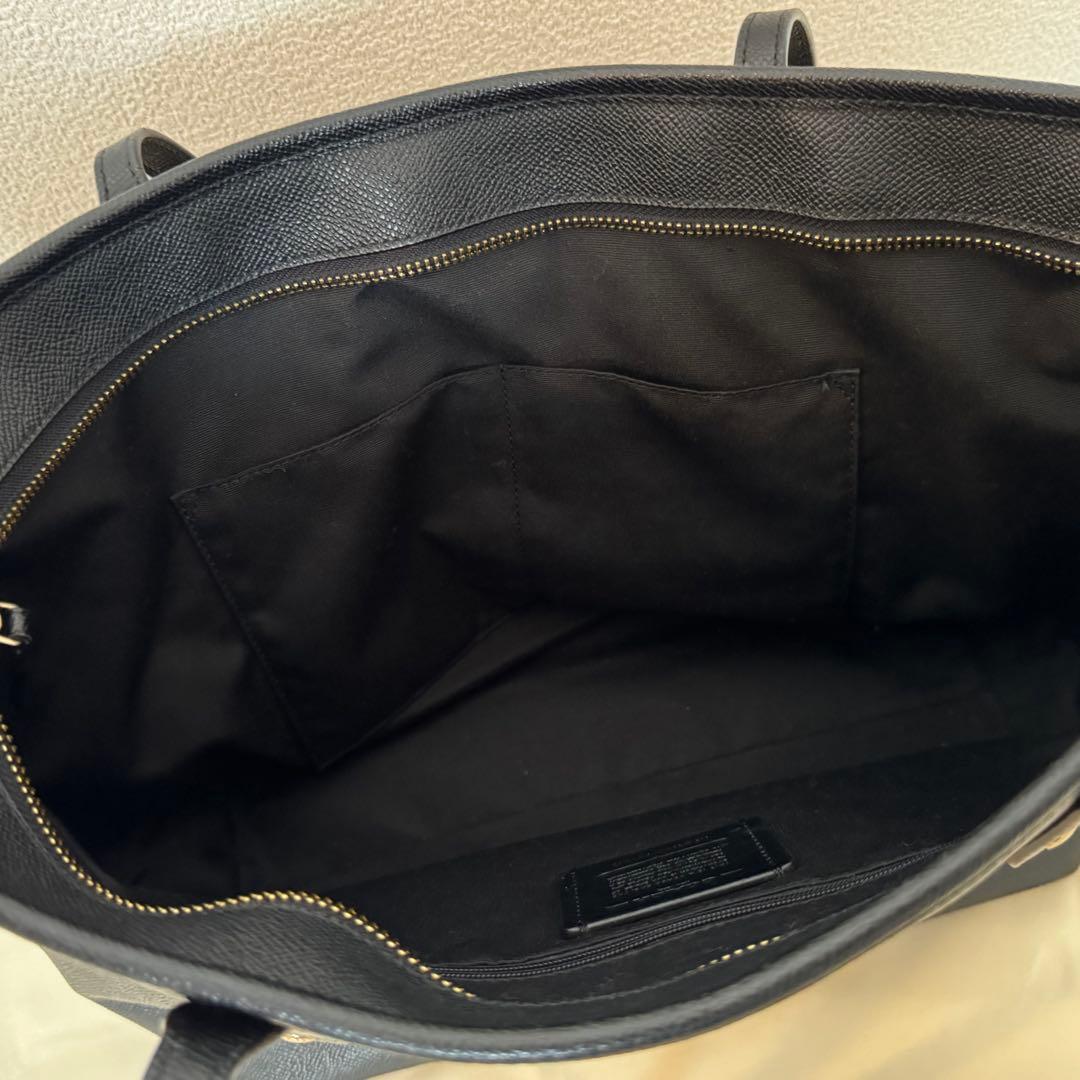 【美品】COACH ブラック レザートートバッグ　a4 収納 大容量 リクルート