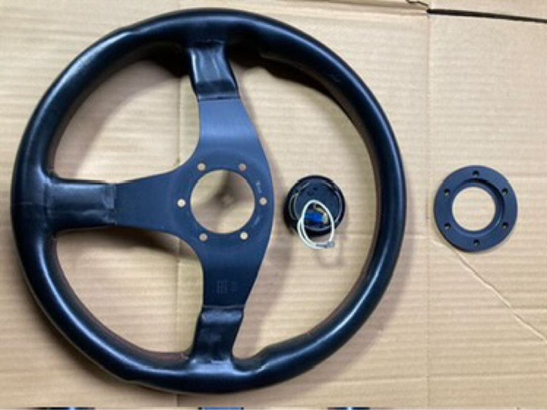 MOMO CORSE モモ コルセ