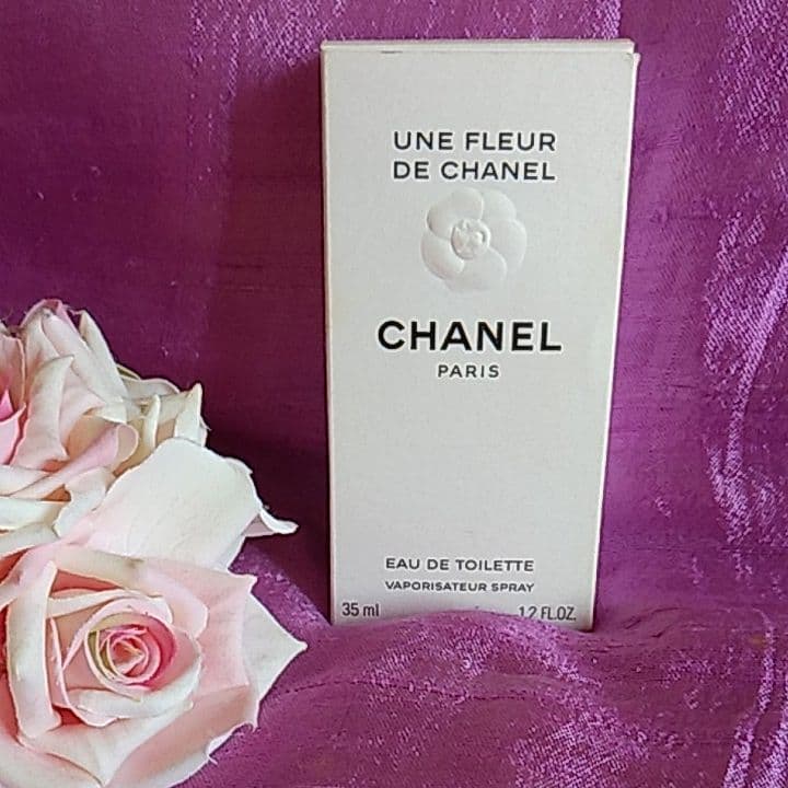 ❤️CHANEL❤️ UNE FLEUR TOILETTE　35ml
