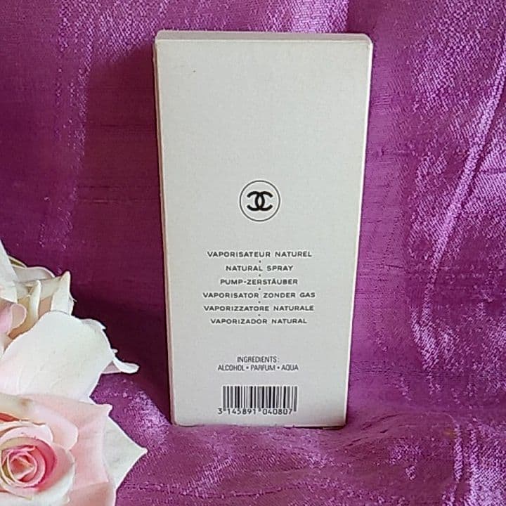 ❤️CHANEL❤️ UNE FLEUR TOILETTE　35ml