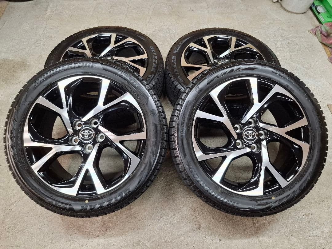 【ほぼ新品】トヨタ CH-R 純正 ホイールタイヤ ブリヂストン スタッドレス