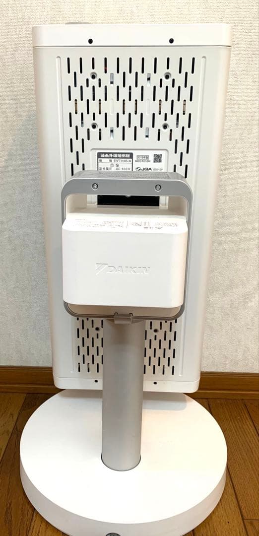 【美品&即日発送】ダイキン　セラムヒートセラミックヒーター ERFT11WS-W