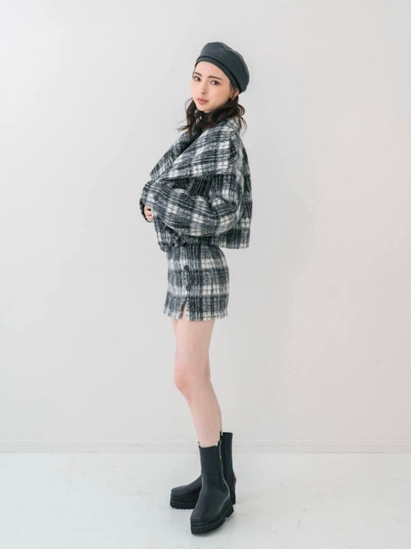 【完売】ディアンテ DIANTE スリットデザイン シャギー ミニスカート S