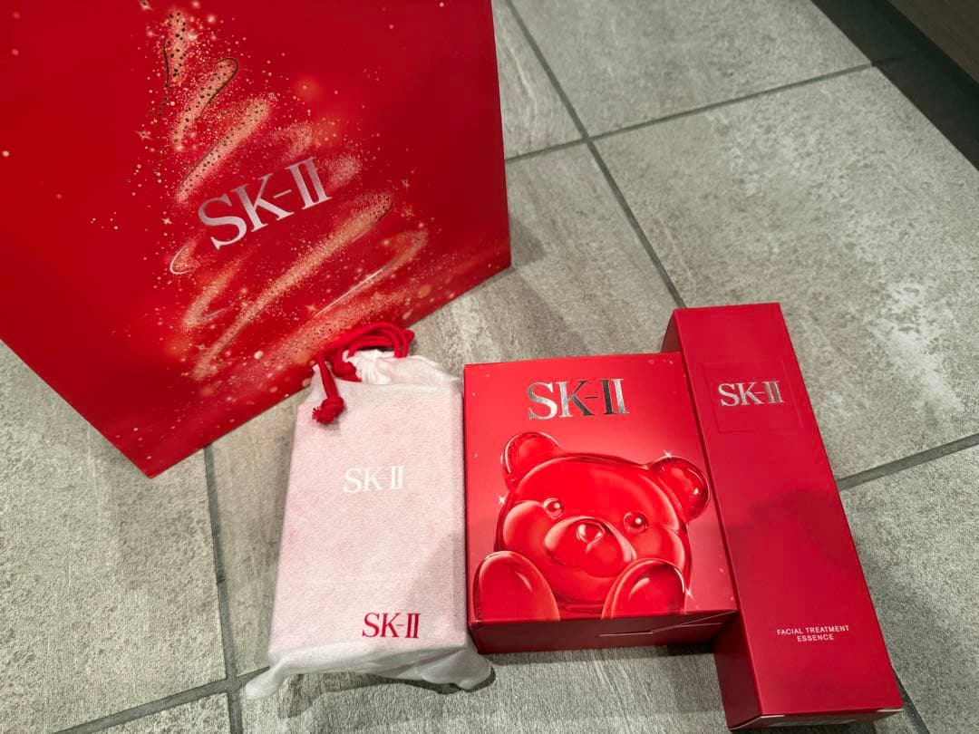 SK-Ⅱ フェイシャルトリートメントエッセンス　2025 ホリデーコレクション