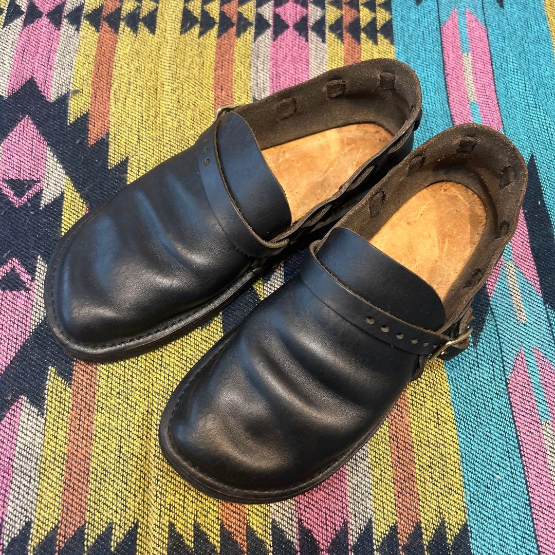 オーロラシューズ　23.5 美品　黒