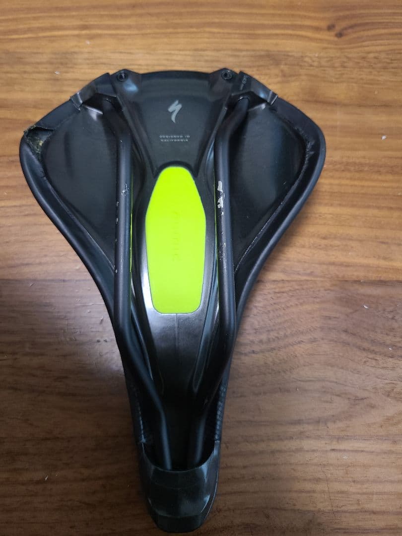 Specialized mimic サドル ブラック