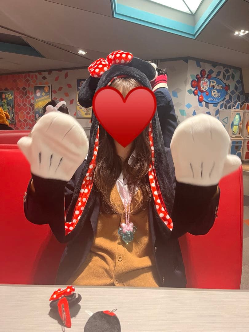 ミニーマウス フリースフード 手袋付き