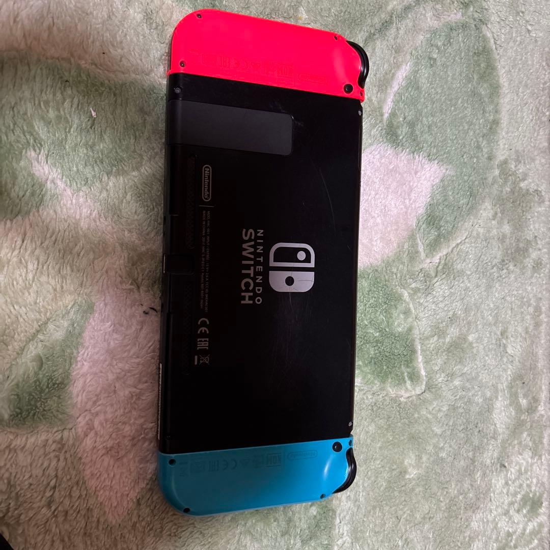 Nintendo Switch 本体 青と赤