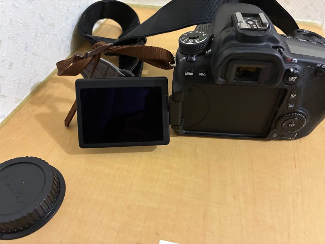 一眼レフカメラEOS 70D・ボディーレンズ