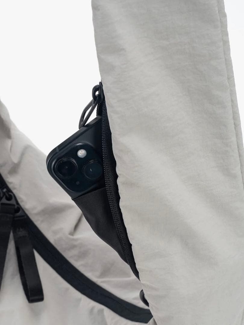 バッグ Cote&Ciel Hyco S Smooth Light Grey