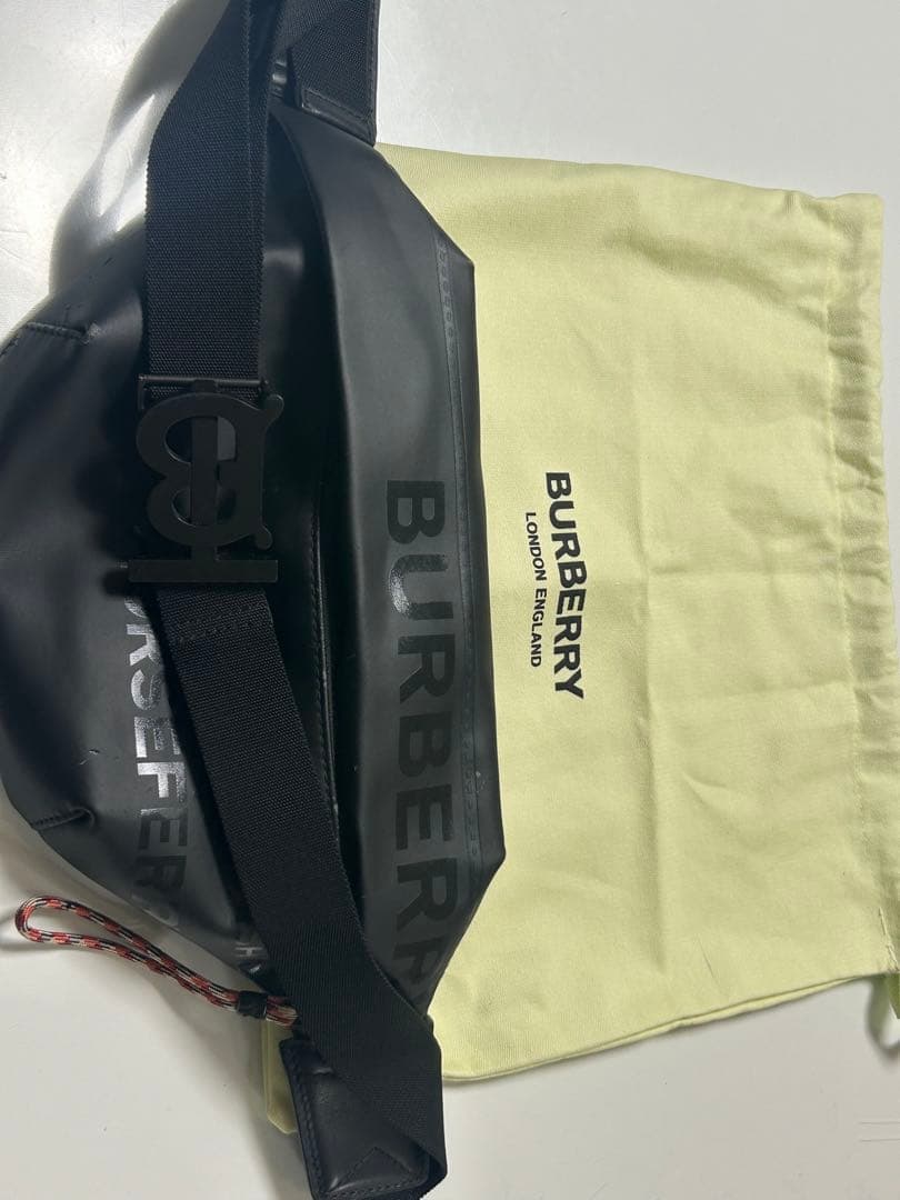 バーバリーホースフェリー値下げします