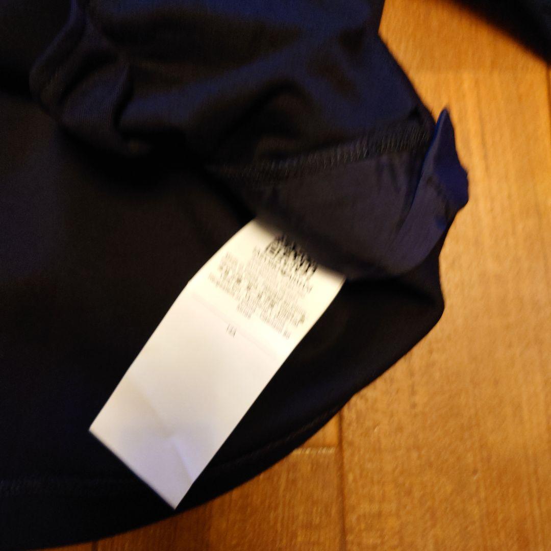 エンポリオアルマーニ　キッズ黒トレーナー１４Ａ(166CM)