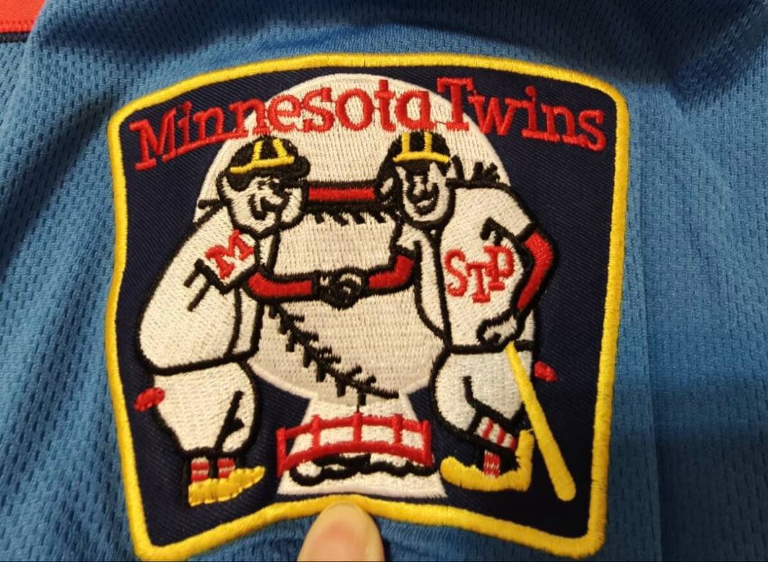 【2月SALE】MLB ジョー・マウアー　直筆サイン入りユニホーム　ツインズ