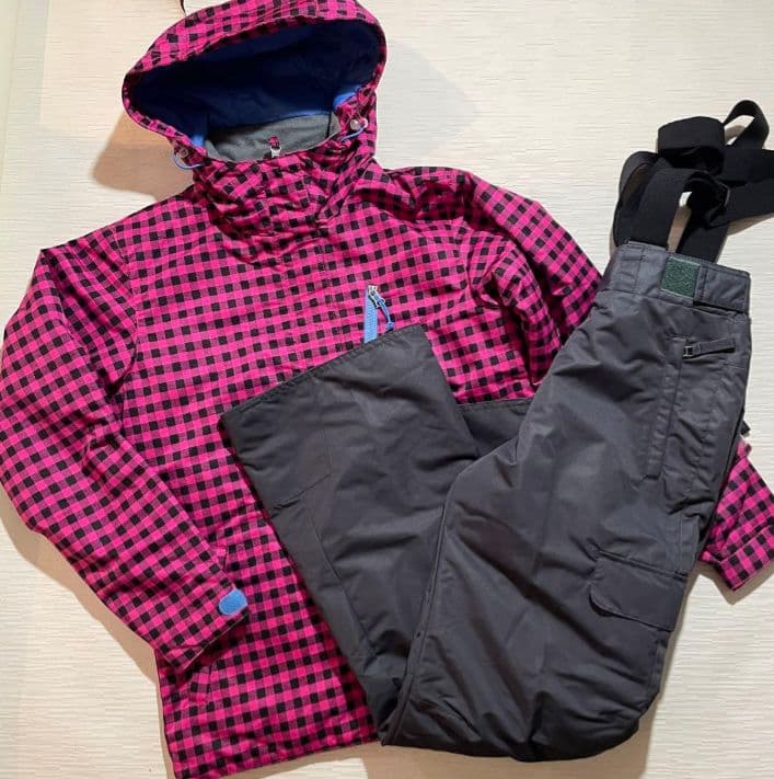 未使用 IGNIO レディース XL O スキーウェア スノーウェア 上下