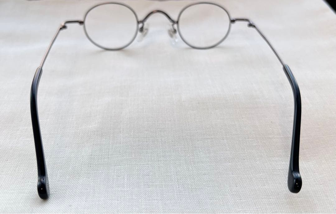 メタルフレーム　ウスカルメガネ　強度近視