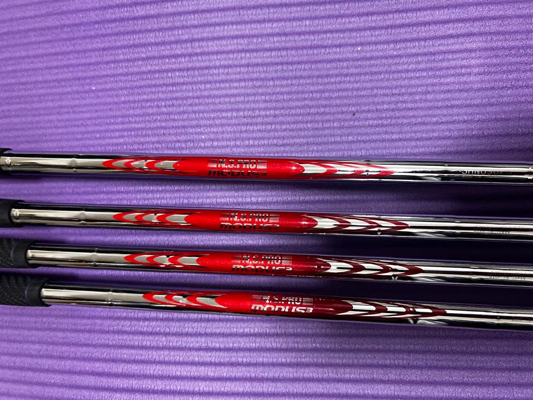 PRGR02 アイアンセット 4本（7〜P）