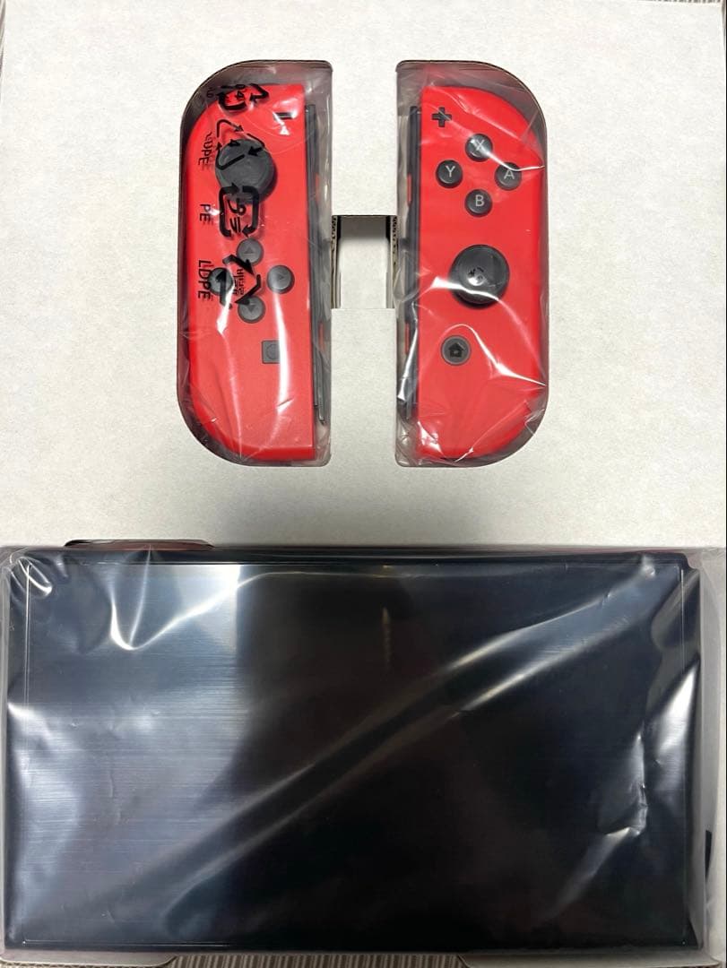【箱保証書付】Nintendo Switch 有機ELモデル 赤　ケース付き