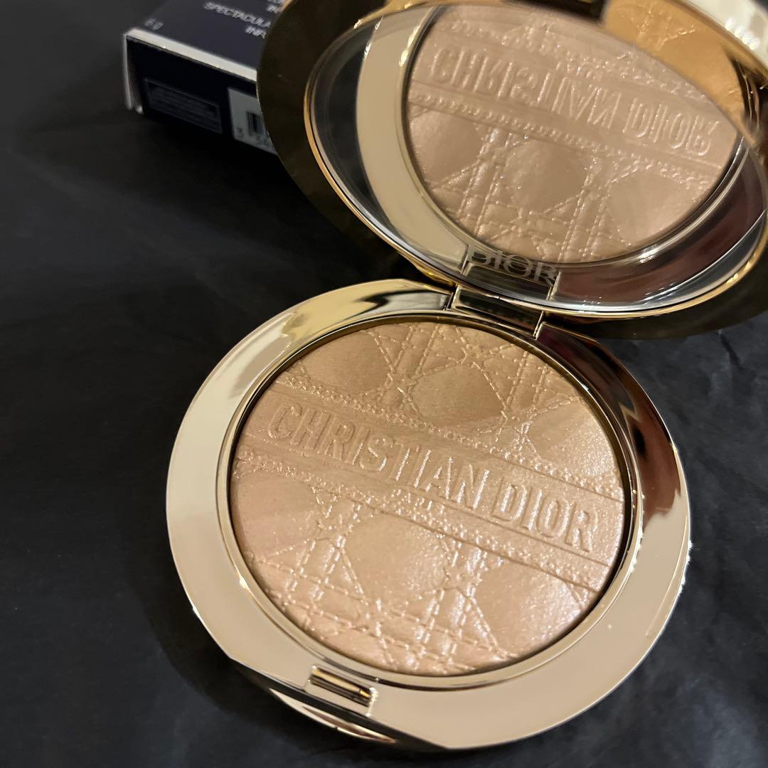 【新品未使用品】ディオールスキン フォーエヴァー グロウルミナイザー 001