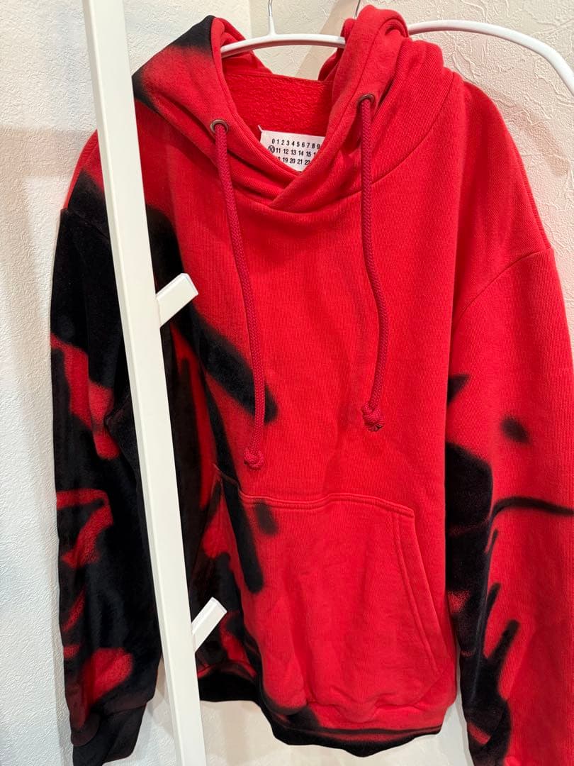 メゾンマルジェラ　フード付き　トレーナー　パーカー