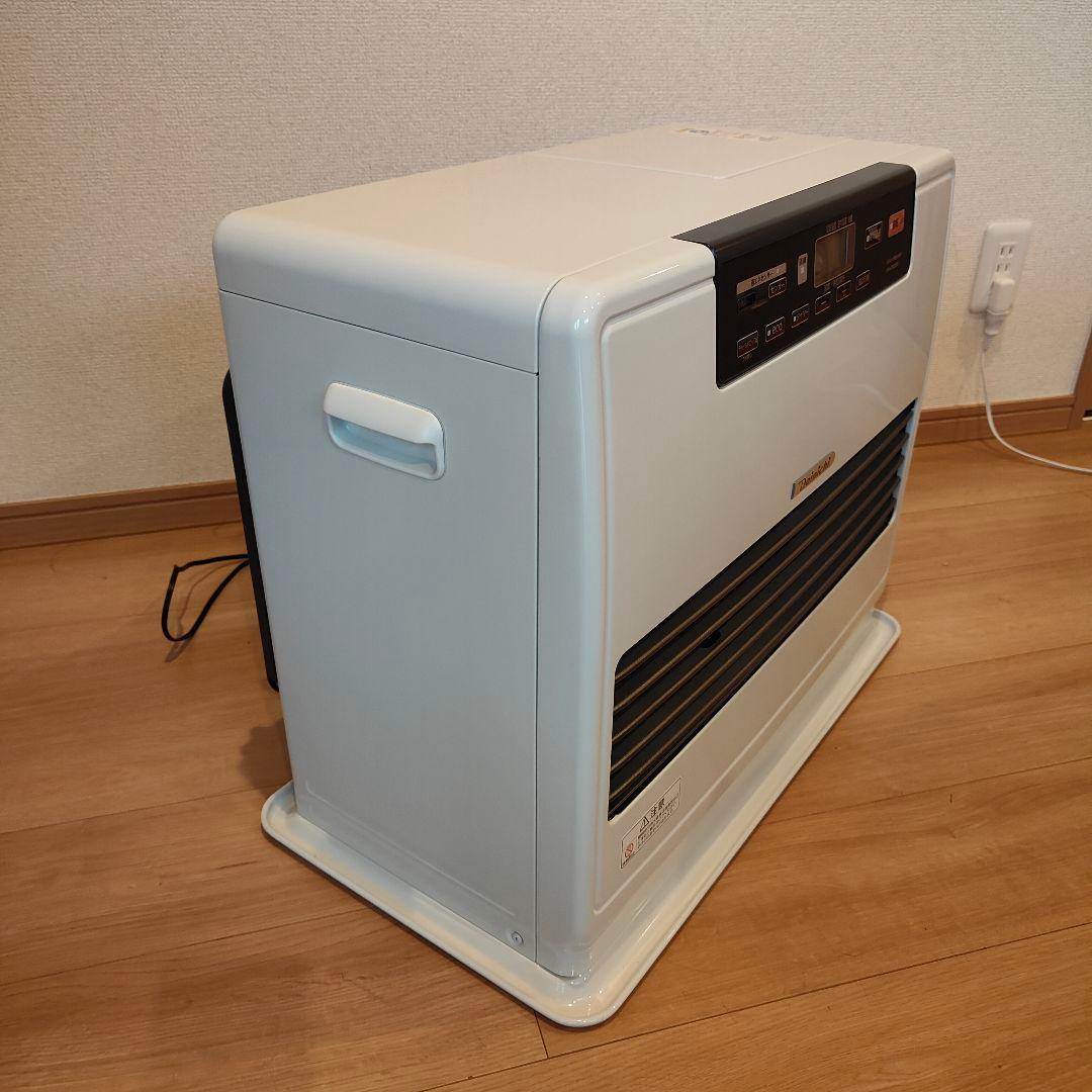 ダイニチ 石油ファンヒーター 木造17畳/コンクリート24畳 9Lタンク 日本製