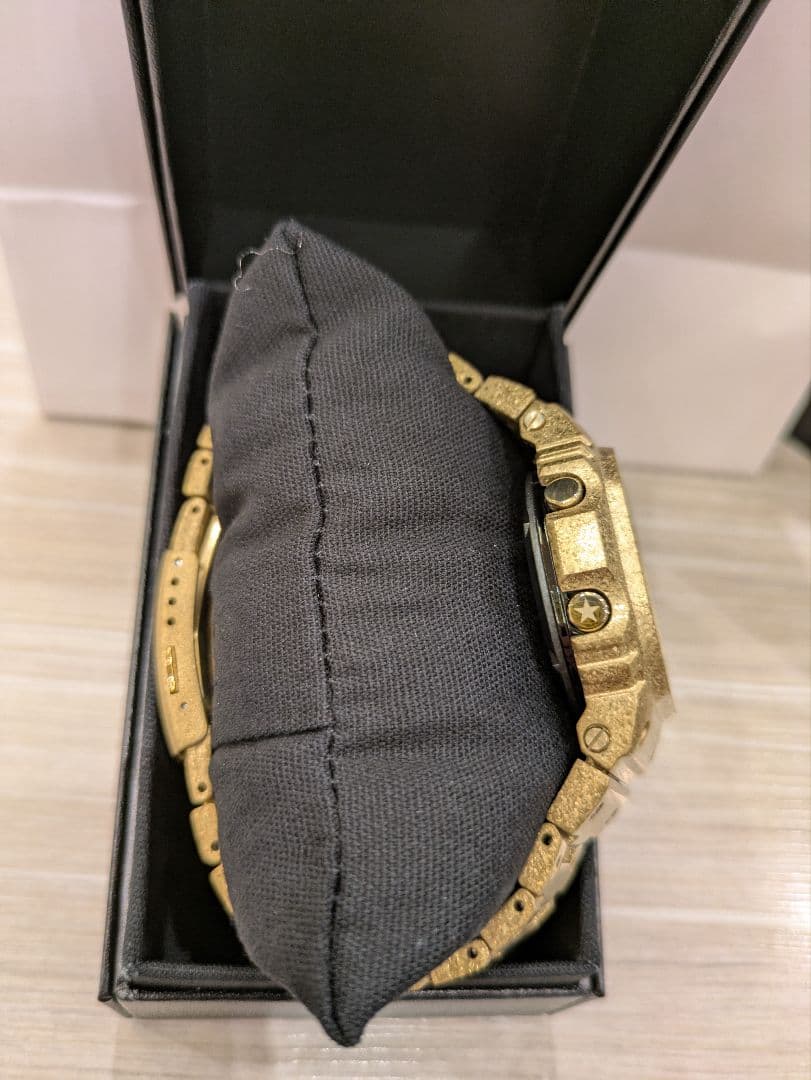 【新品】G-SHOCK 40周年 GMW-B5000PG-9JR　電波ソーラー