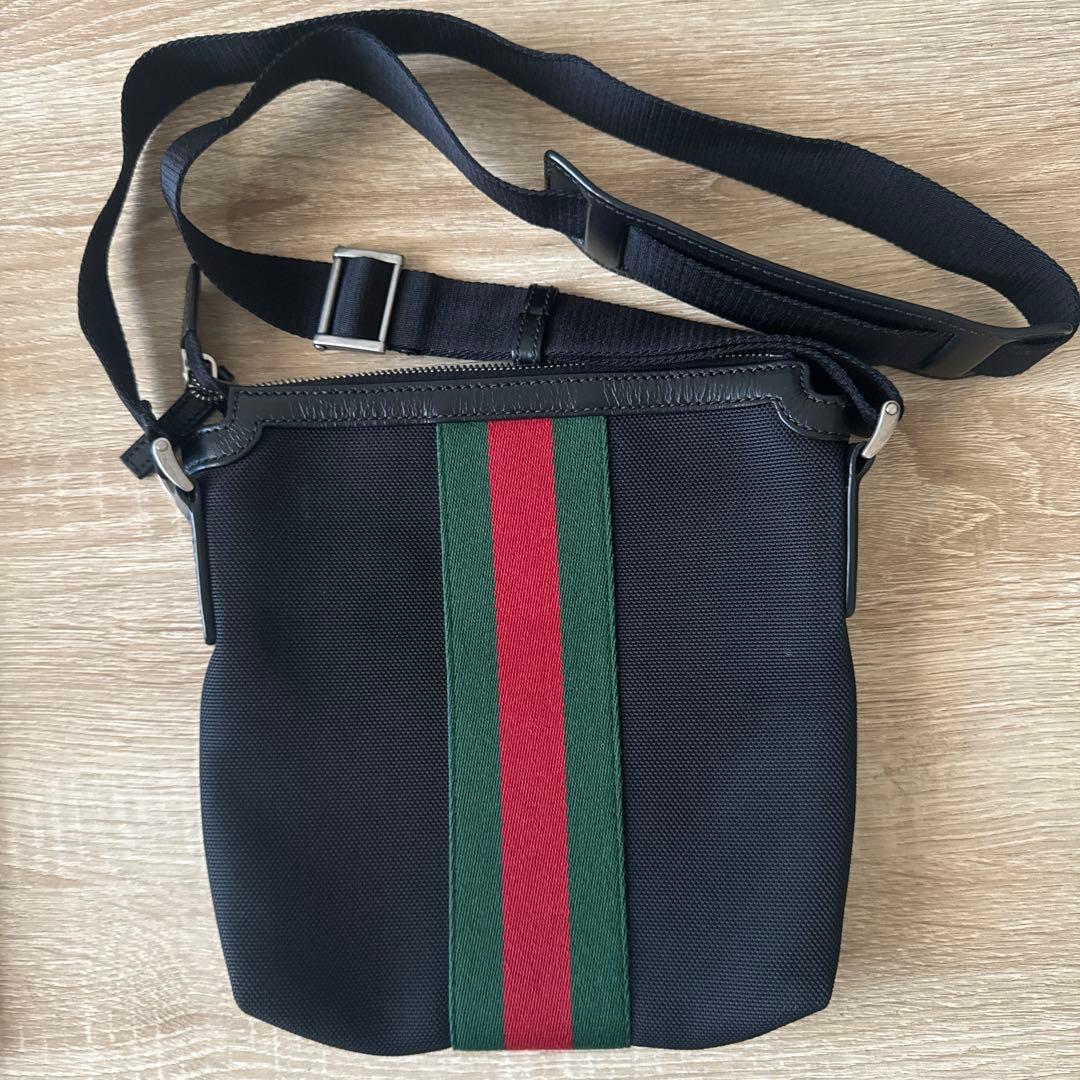 GUCCI クロスボディバッグ