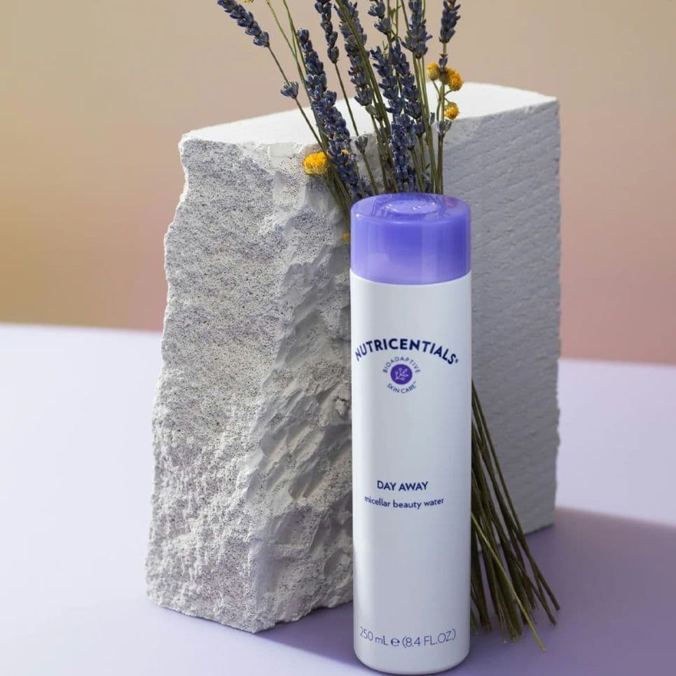 ニュースキン　拭き取りクレンジング　デイアウェイ　ミセラービューティーウォーター