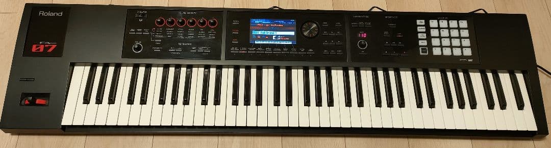 Roland FA-07 4GB SDカード付属