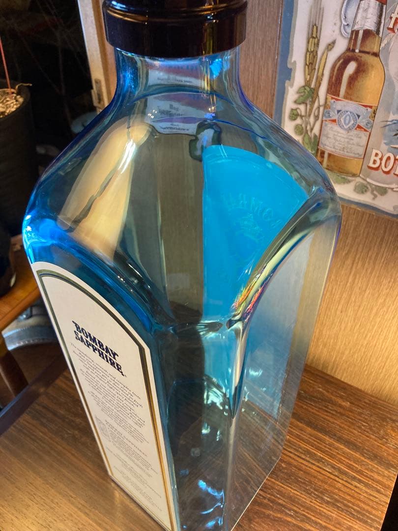 ボンベイサファイア 巨大 ディスプレイ 非売品 オブジェ 置物 イギリス ジン