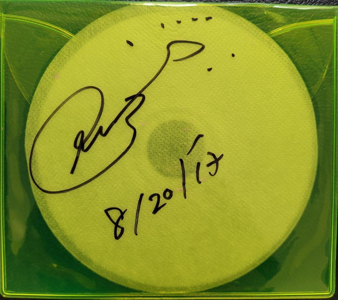 Rei『CRY』初回限定生産盤（CD＋Music Book）直筆サイン入り・廃盤