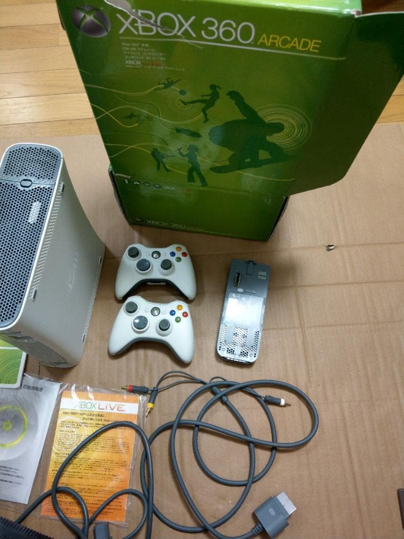 XBOX360本体（コントローラー1個プラス付き＋250GBHDD付き）