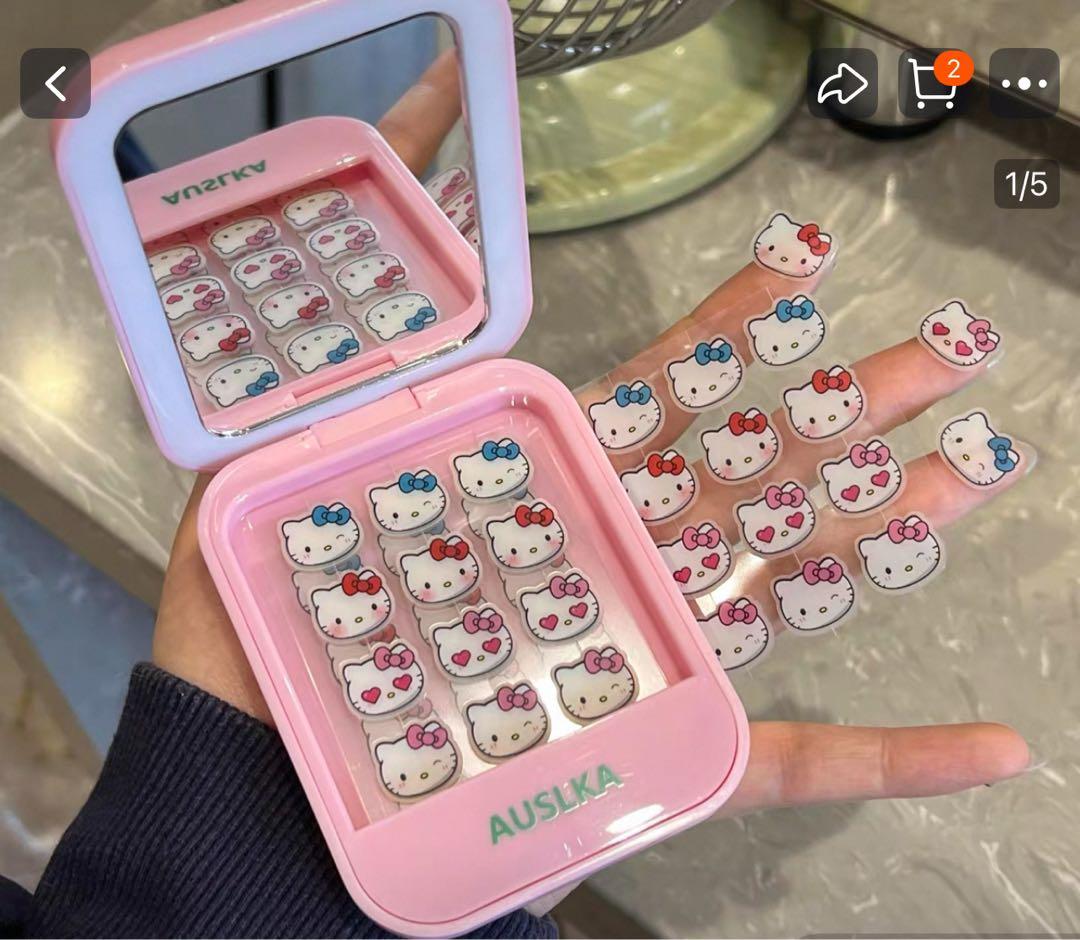 ハローキティ ニキビパッチ　HELLO KITTY ニキビパッチ　ケース付き