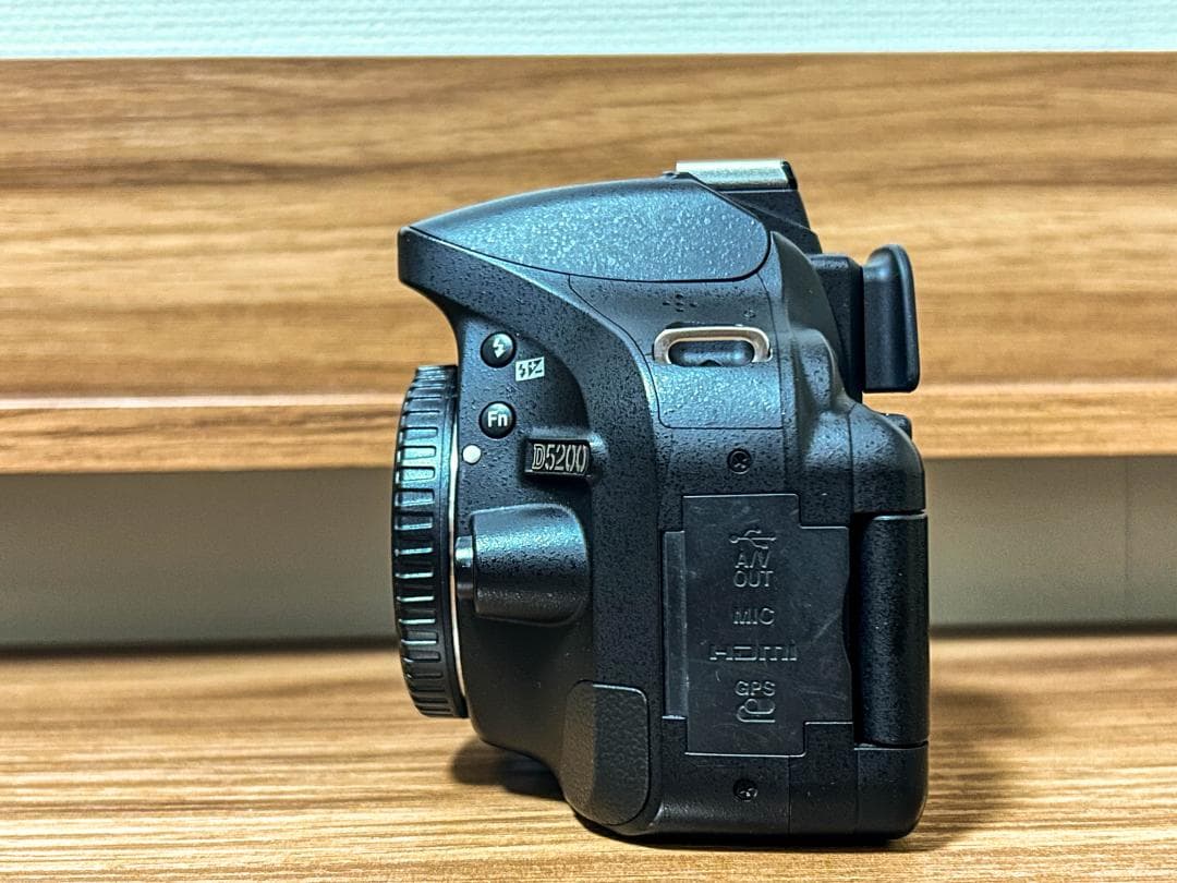 Nikon D5200 デジタル一眼レフカメラ