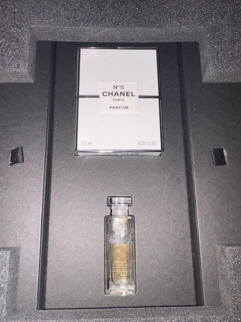 CHANEL 香水 小物