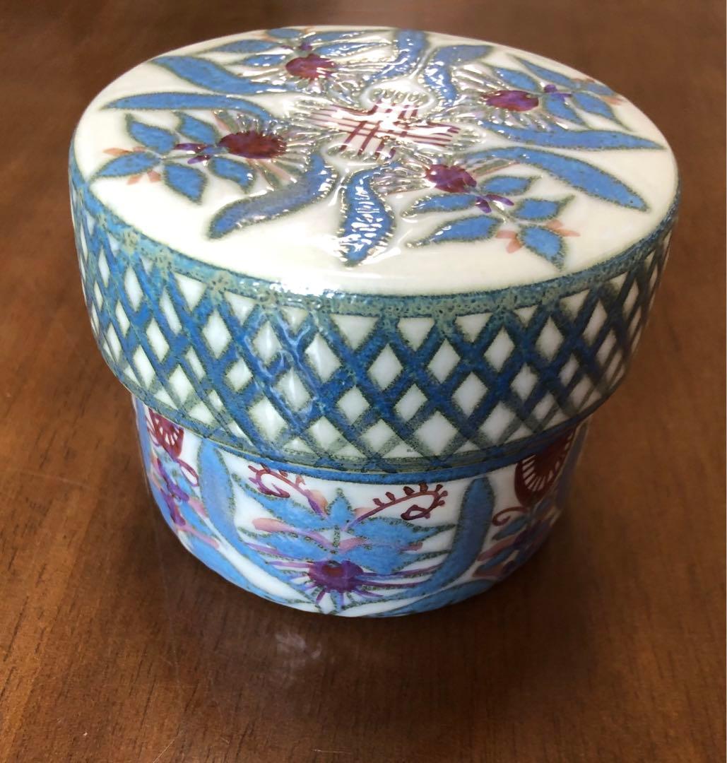  ）のテネラ（Tenera）ボックス