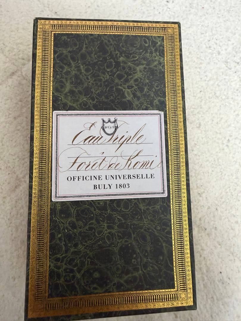 フォレストドゥコミ　ビュリー水性香水