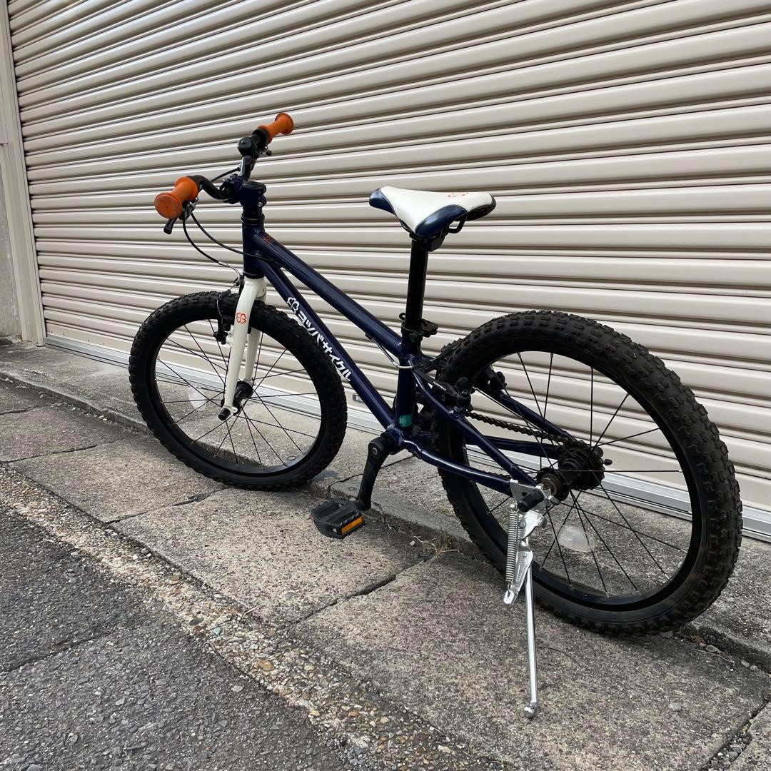 ヨツバサイクル　20インチ 自転車 キャプテンネイビー