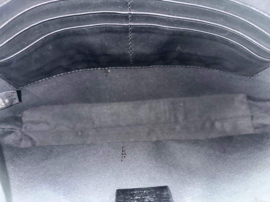 FENDI/フェンディ/バグズアイ/クラッチバッグ/ハンドバッグ/黒/