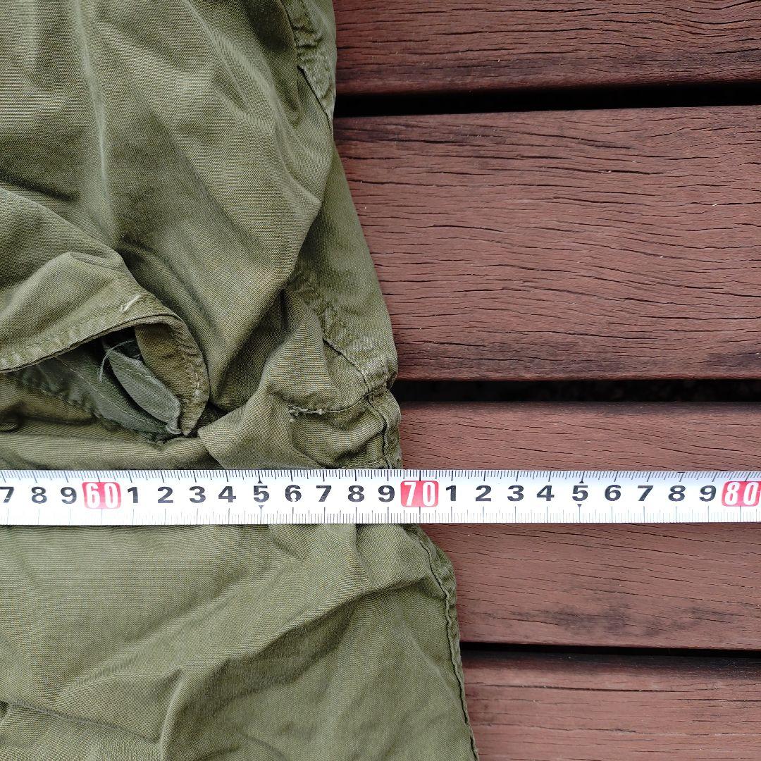 オリーブグリーン ミリタリージャケット