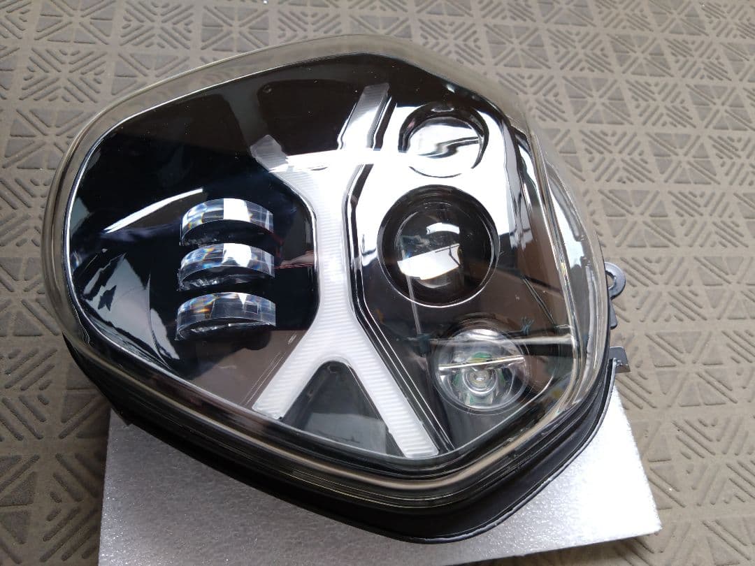  R1200R LEDヘッドライト　2015-18適合