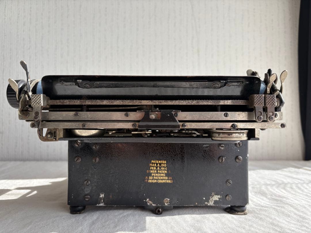 アンティーク　CORONAタイプライター