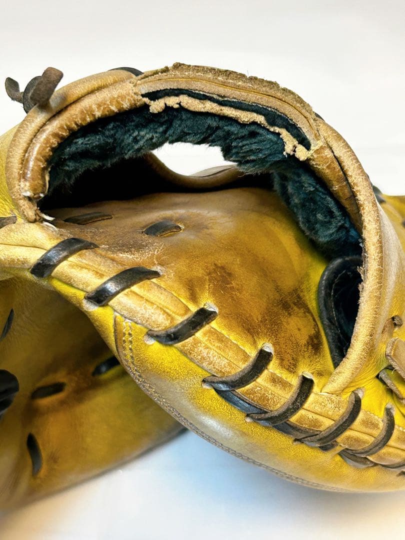 ★即戦力・IPセレクト★ 硬式用 キャッチャーミット オイルメンテ済