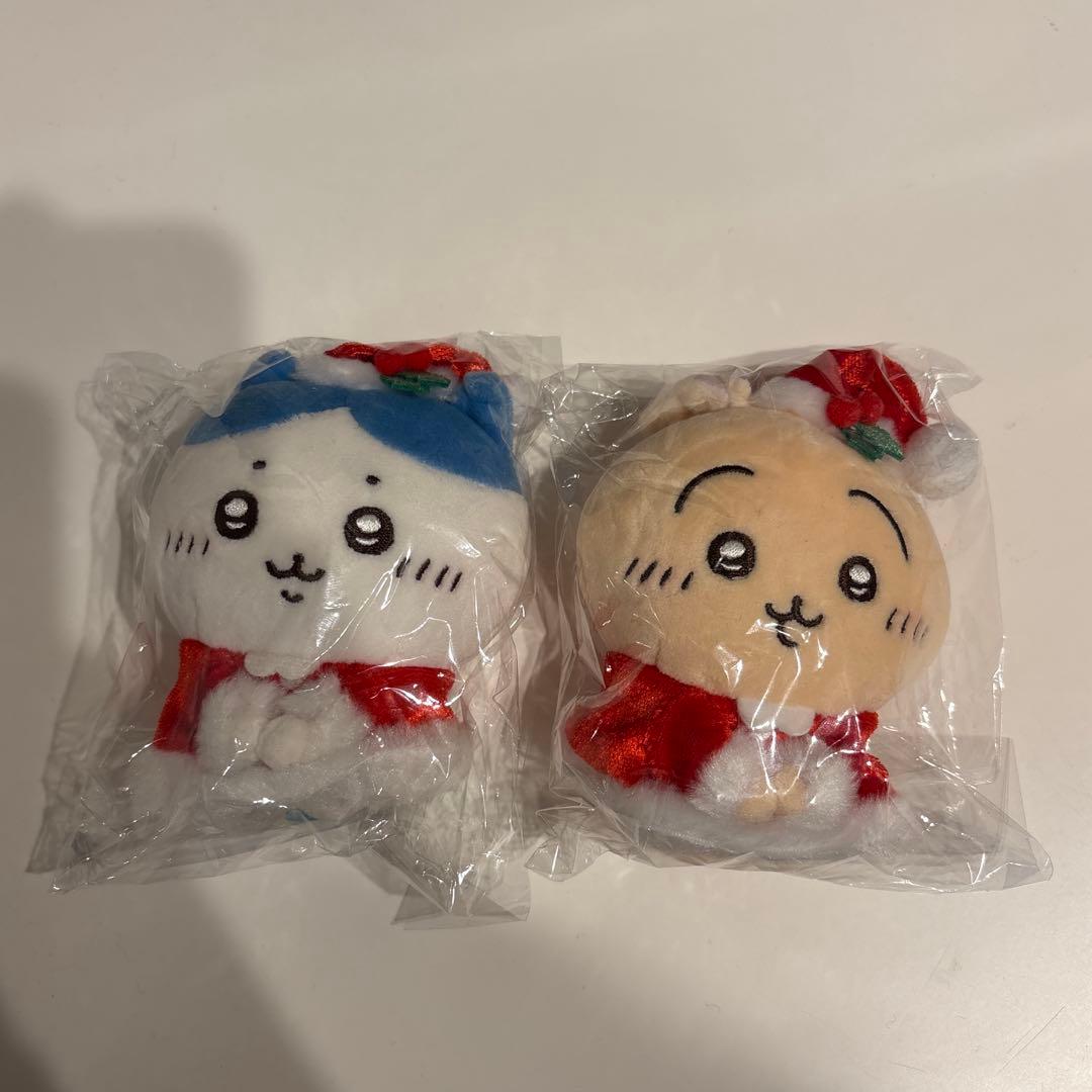 ちいかわ サンタさんだ！持ちますマスコット ぬいぐるみ ハチワレ うさぎ